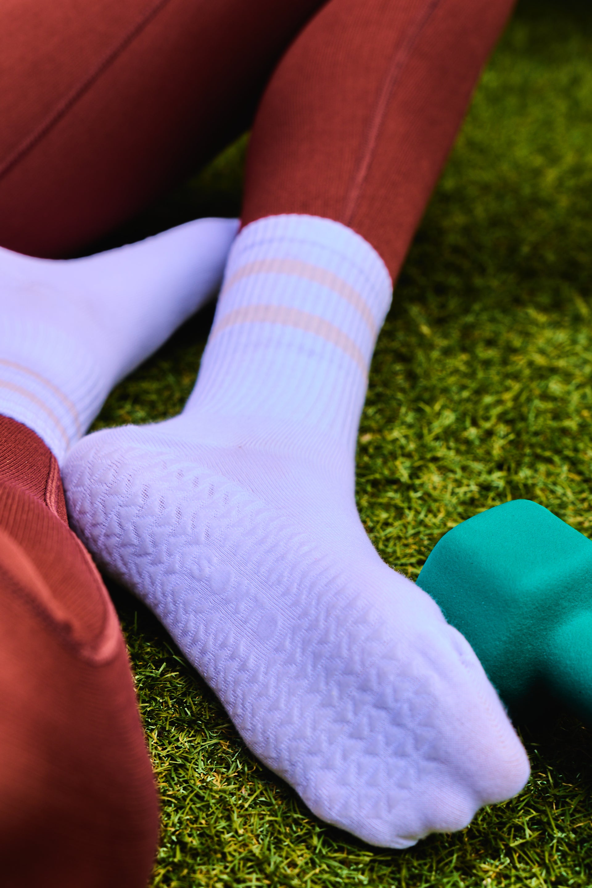 Half Calf Pilates White with Pink Stripes